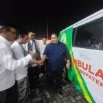 Ketua DPRD Demak Beri Bantuan Mobil Ambulance Pada PGSI Untuk Kemaslahatan Masyarakat